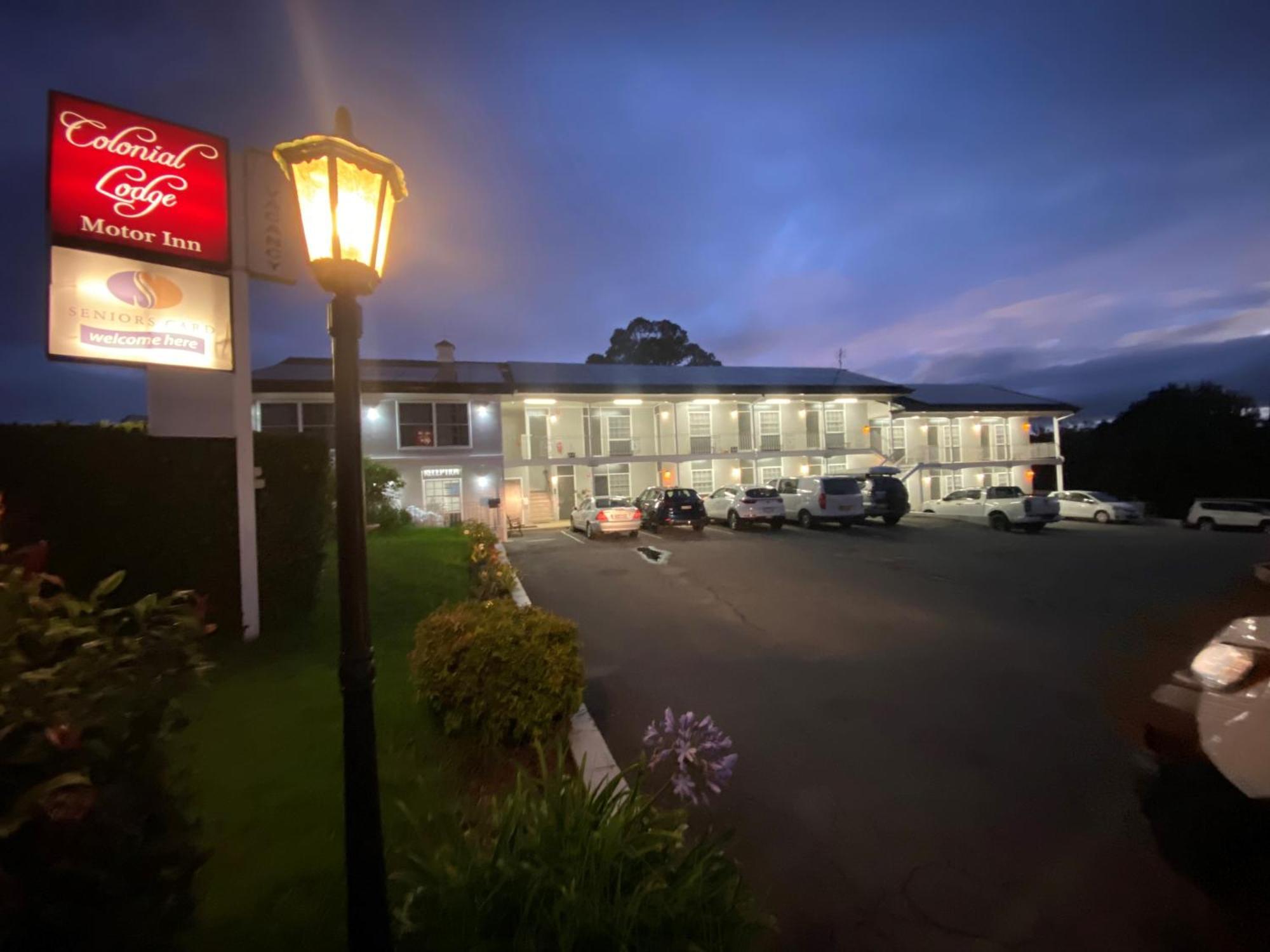 Colonial Lodge Motor Inn Ясс Екстер'єр фото