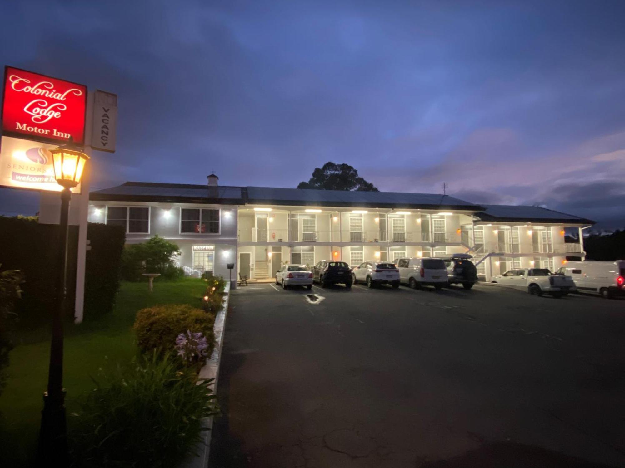 Colonial Lodge Motor Inn Ясс Екстер'єр фото
