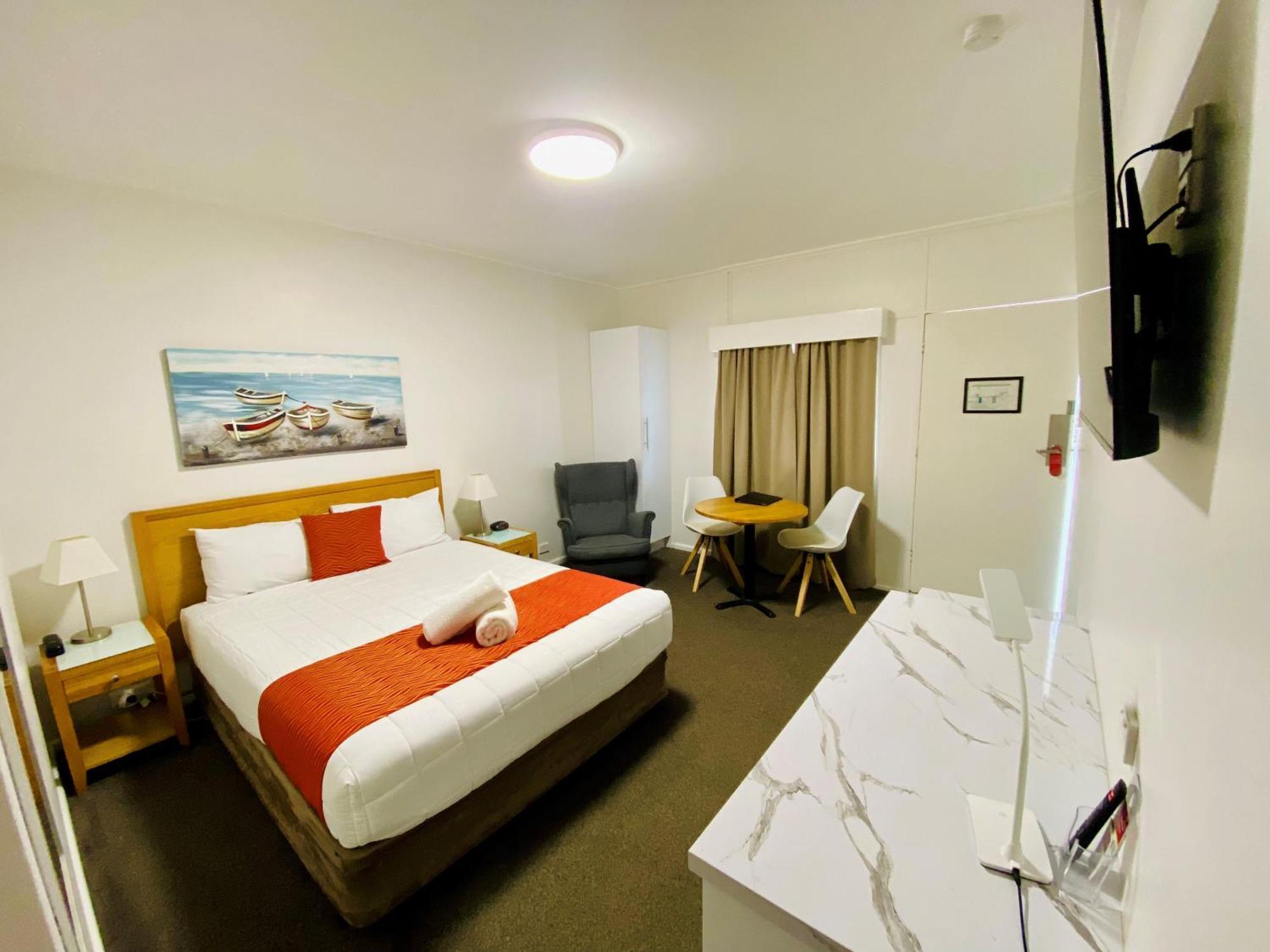 Colonial Lodge Motor Inn Ясс Екстер'єр фото