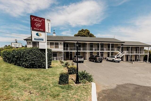 Colonial Lodge Motor Inn Ясс Екстер'єр фото