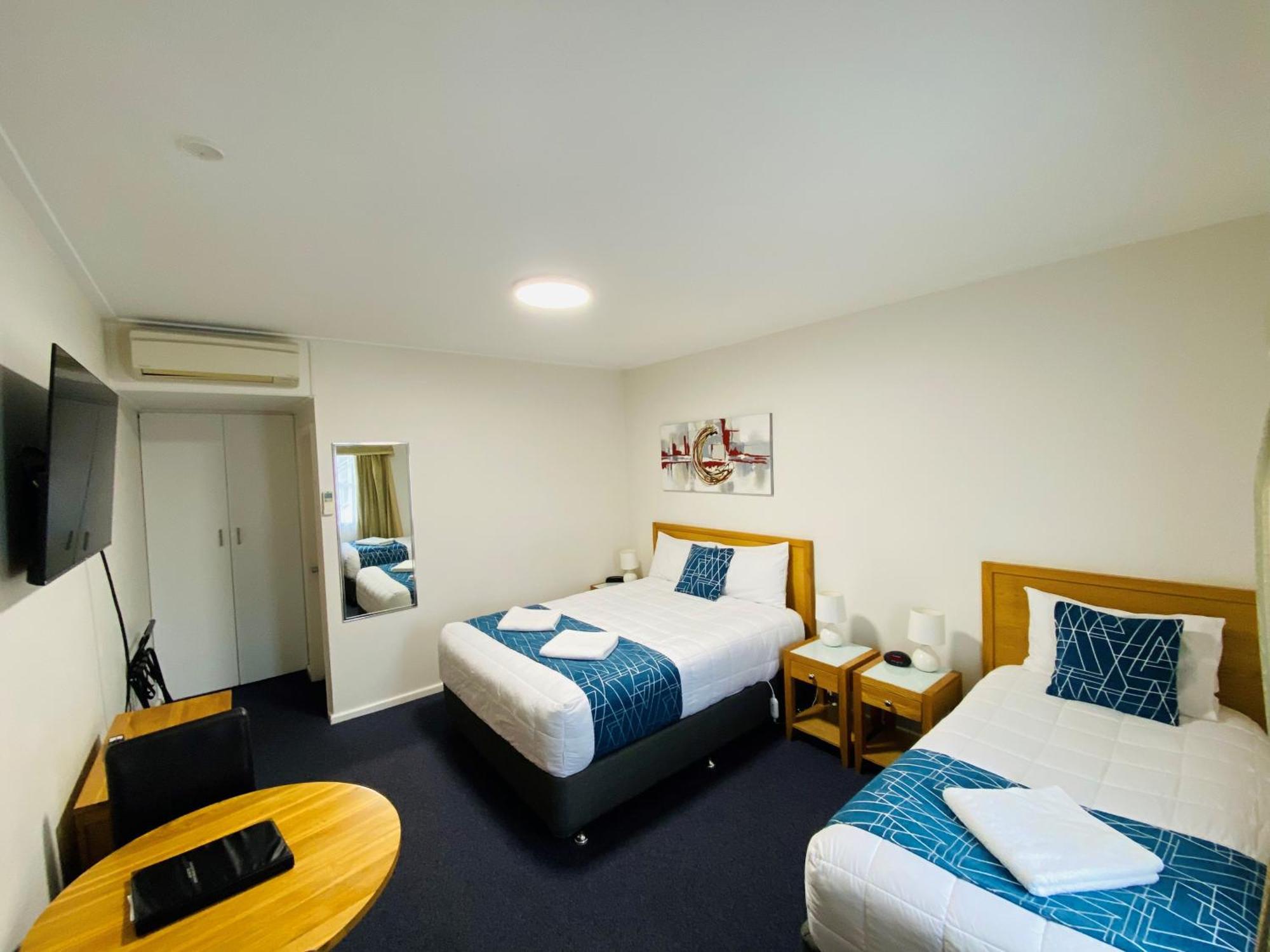 Colonial Lodge Motor Inn Ясс Екстер'єр фото