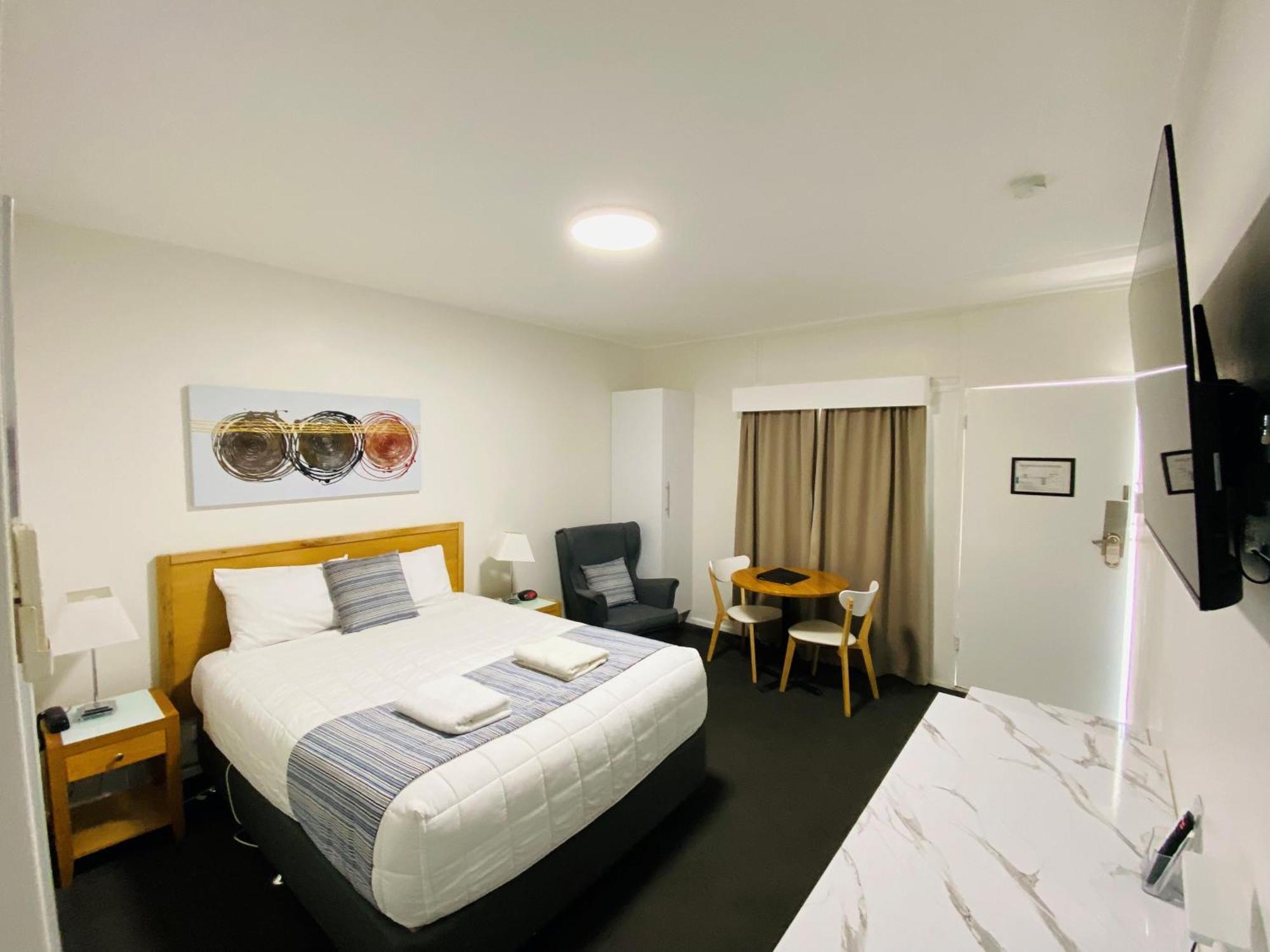 Colonial Lodge Motor Inn Ясс Екстер'єр фото